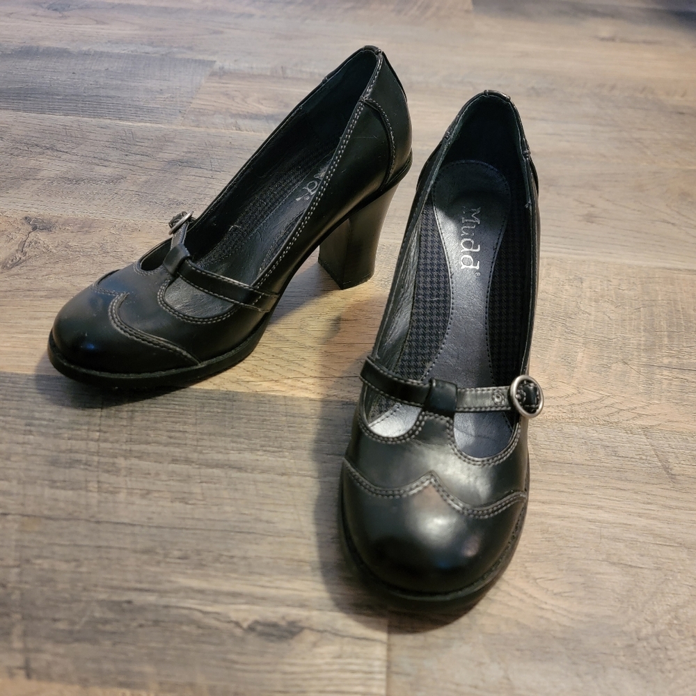 Mudd Oxford Wingtip Maryjane Heels